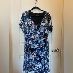 Connected Apparel floral dress